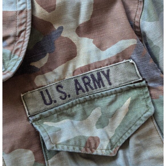 US Military Vintage 80s/90s Cold Weather Camo Field Coat / Size Medium - Picture 4 of 9